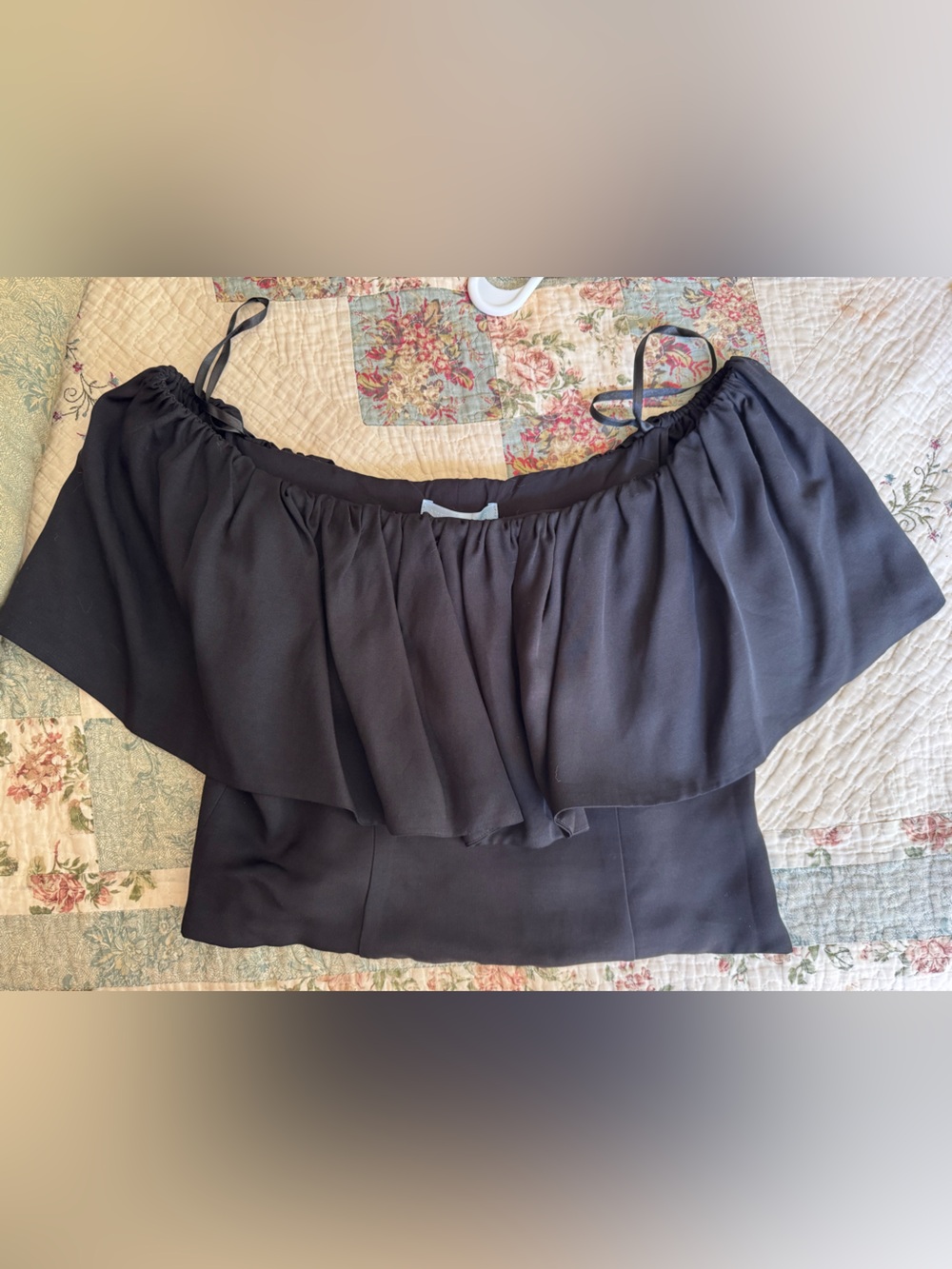 NWT Antonio Melanie Black Off the shoulder top size 6 with side zipper
